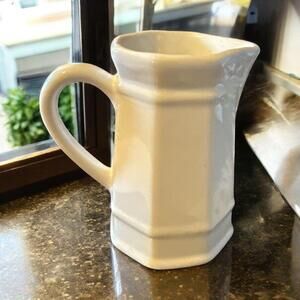 Pfaltgraff Heritage White Small Pitcher 5" tall 8 sided Creamer Syrup